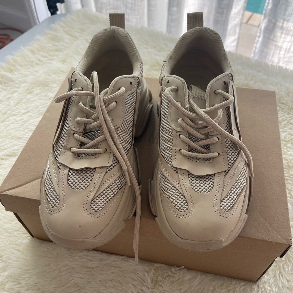 Steve Madden Cream Chunky Sneakers